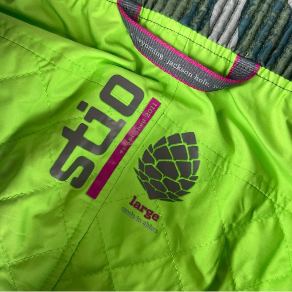 STIO Skycrest Camouflage Button Up Down Puffer Insulated Winter Warm Skirt - Picture 4 of 7